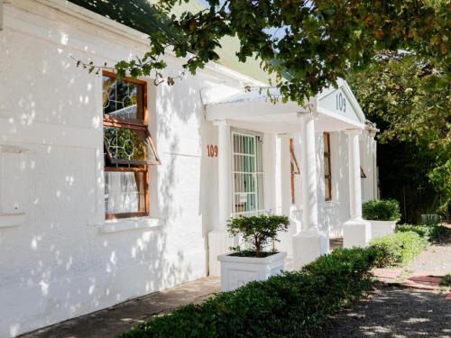 Somerset Lodge