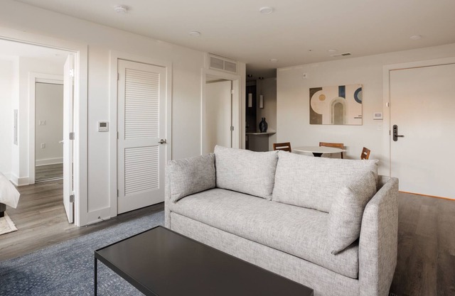 Sonder Europa | Lower-Level One-Bedroom Apartment