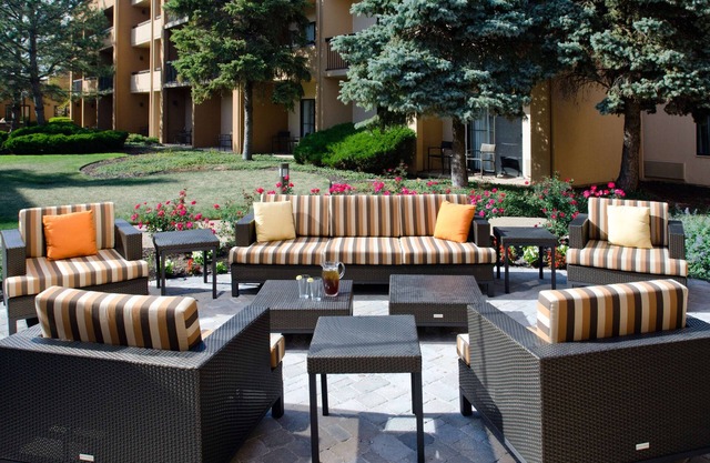 Sonesta Select Kansas City Airport Tiffany Springs