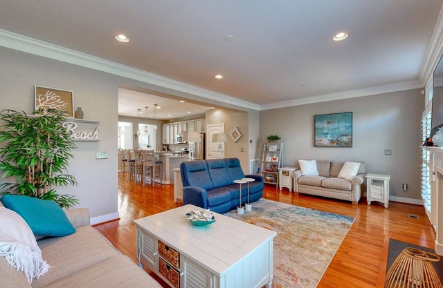 SOUL OF SAWGRASS - Spectacular 4BD & 3.5BA Townhouse - Sleeps 10 - Resort-Style Community