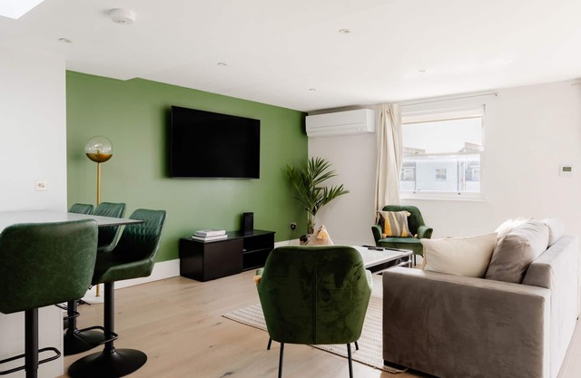South Kensington Apartments