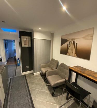 South London Private Guest Studio