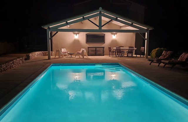 SOUTH OF FRANCE BEAUTIFUL HOUSE WITH GARDEN AND POOL LOCATED IN A HAVEN OF PEACE.