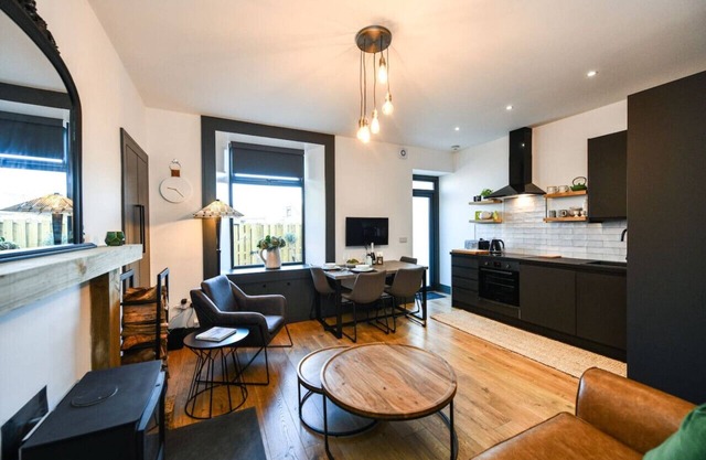 South Shores Cottage Flat