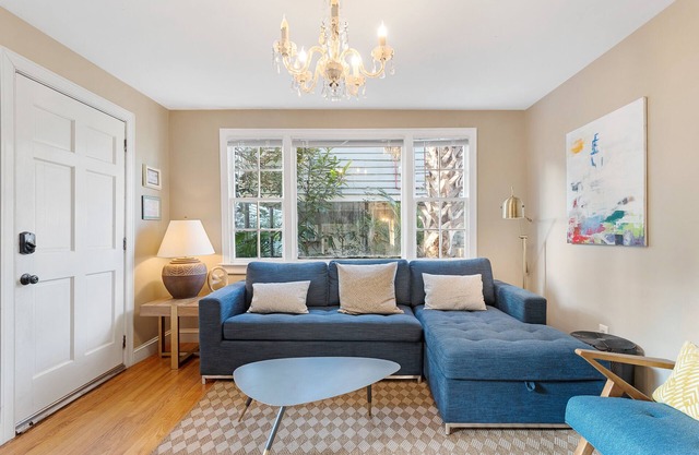 Southard Cottage: Charleston Living Redefined