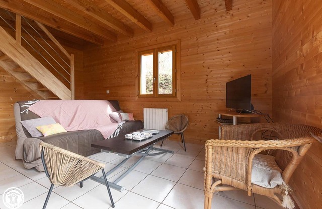 Southern views - BESSE ET SAINT ANASTAISE