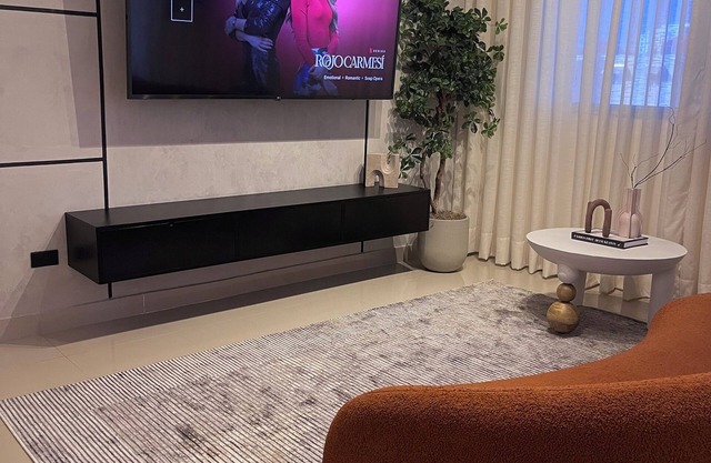 Spacious 3-bedroom apartment in pleasant Santiago with Netflix, Snacks, Wifi