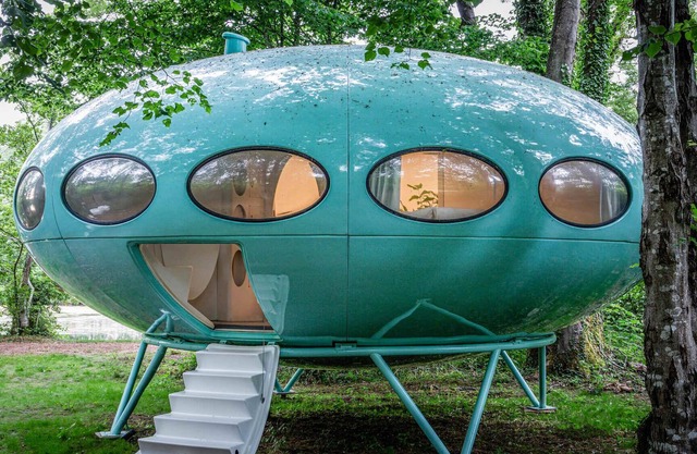 Space Age Living - Futuro House at Marston Park