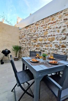 Spacieuce maison proche de Nausicaa, gare et remparts, 3 chambres, Free Parking, Netflix, Primes Video, Free Wifi