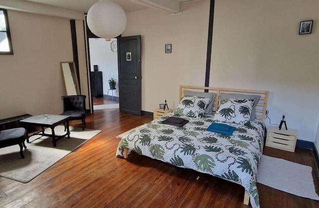 Spacieuse Maison de ville - Quartier Calme - 10 Personnes