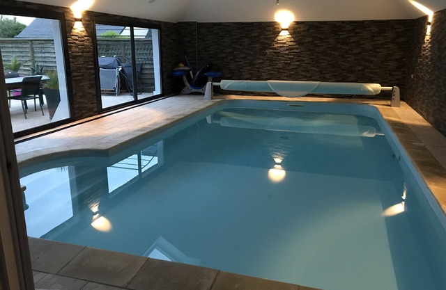 Spacieuse Villa 4 Avec Piscine Intérieure