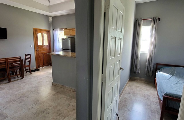 Spacious 1 Bedroom Condo, Amazing Location.