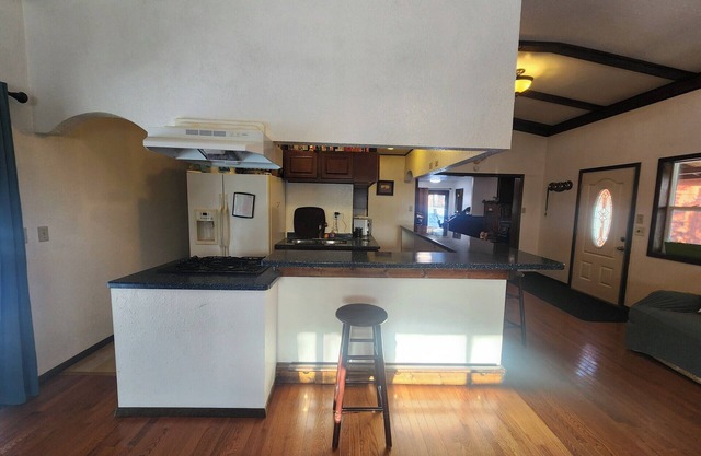 Spacious ~2600 sqft 5-bedroom house in breathtaking Hatchers Pass with WiFi