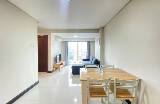 Spacious 2Br Apartment At El Royale Near Bip