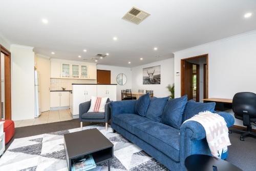 Spacious 2BR Home in Tranquil Leafy Neighborhood - Hosted by CanStay