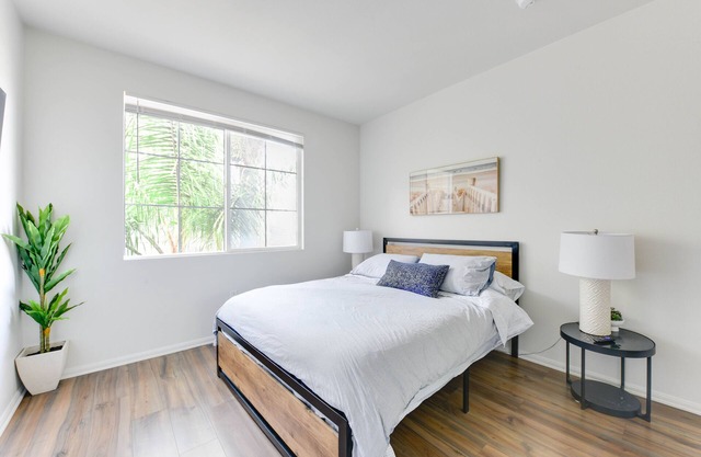 Spacious 3 Bedroom, Close to the Beach