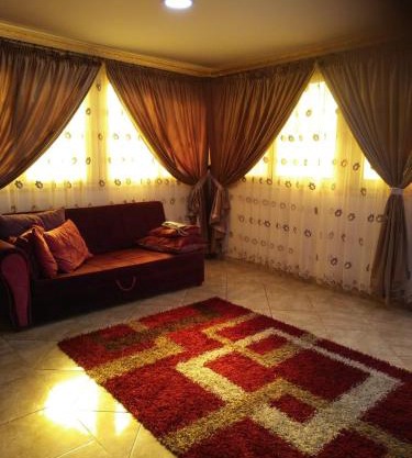 Spacious 3 bedroom Nile Apartment