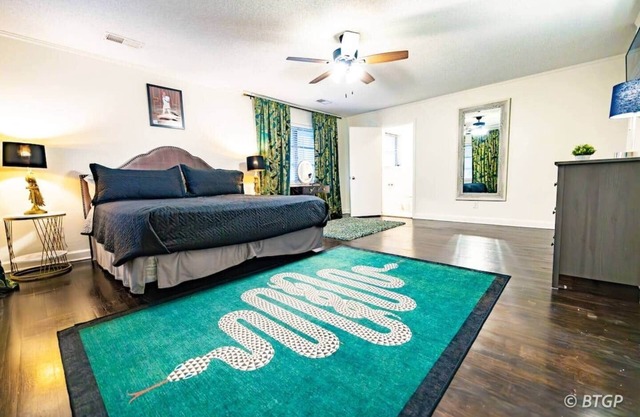 Spacious 3BR Getaway · Newly Renovated + Chic