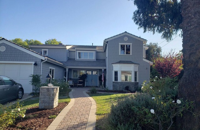 Spacious 5-bedroom home 2 miles from the beach in beautiful Palos Verdes