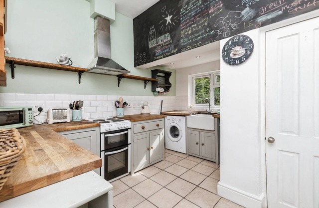 Spacious 6-bed Family Retreat Bristol