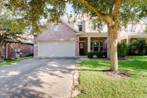 Spacious and family friendly 15 mins to Domain or Kalahari