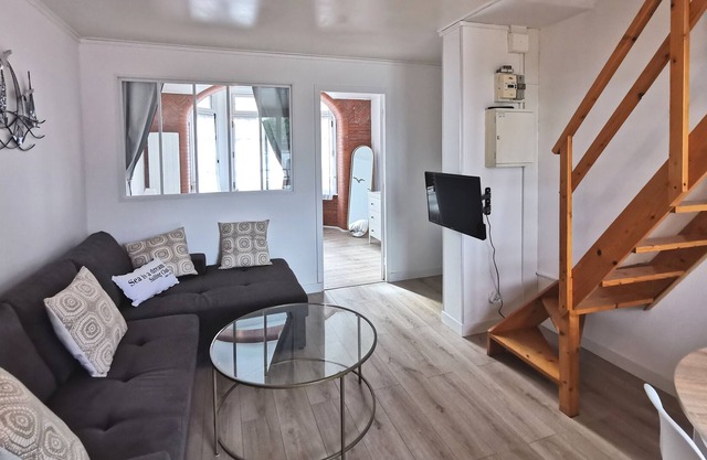 Spacious and modern apartment, in the heart of the resort and 5 minutes from the beaches