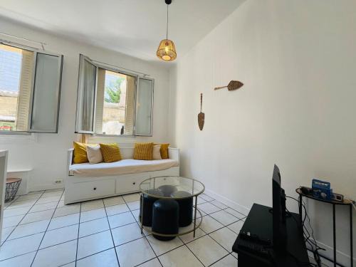 Spacious and Modern Studio