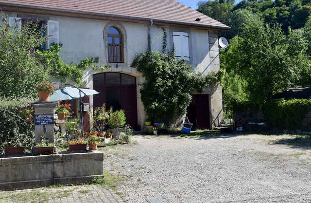 Spacious apartment in beautiful environment close to Lac de Vouglans