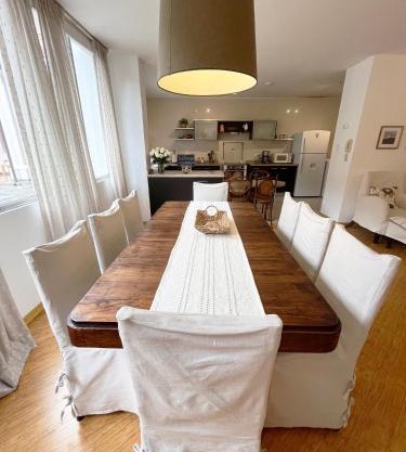 Spacious Apartment in Colonial Quito