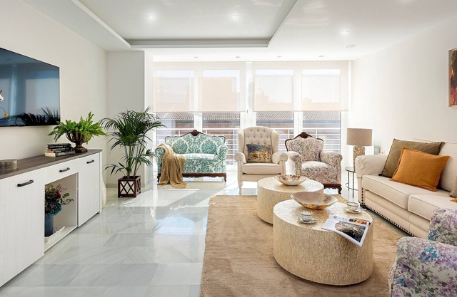 Spacious Apartment in Prime Location. Recogidas