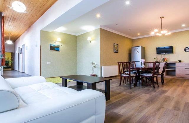 Spacious Apartment in Old Town