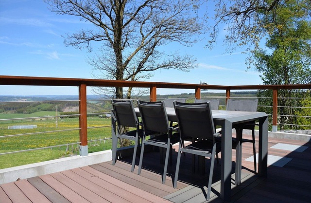 Spacious Chalet in Vielsalm with Garden