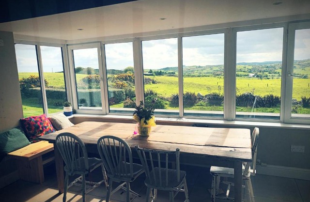 Spacious countryside split-level house
