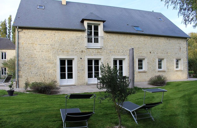 Spacious family home 10 minutes from Bayeux and Omaha