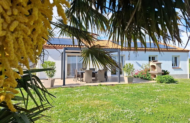 Spacious Farmhouse with Wi-Fi, Terraces, and Lake Access