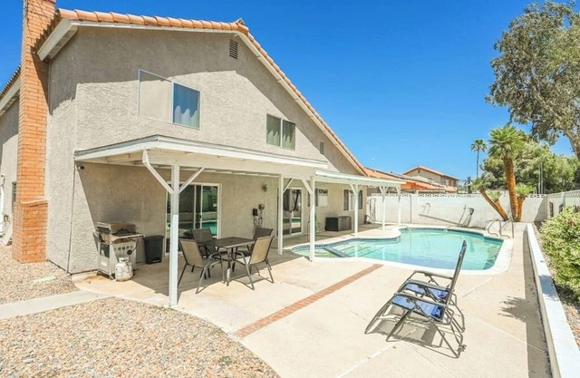 Spacious Henderson Hidden Gem!
