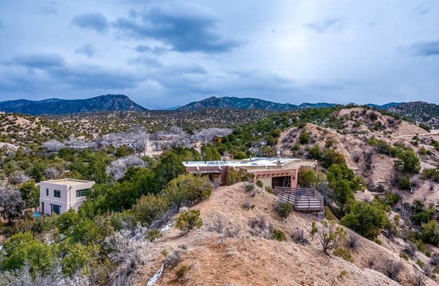 Spacious home & guest house with large patio, incredible views, & wood fireplace