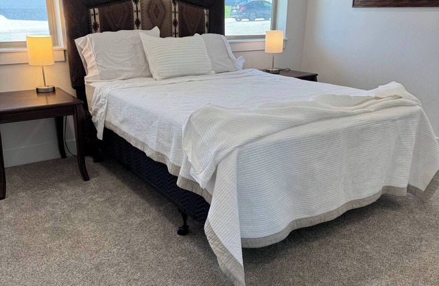 Spacious Home w/Great View 4/3