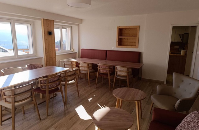 Spacious house for up to 14 people, tranquility between forest and mountain