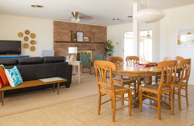 Spacious house in Central Alpine, TX