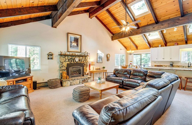 Spacious House w/Deck & Grill in South Lake Tahoe