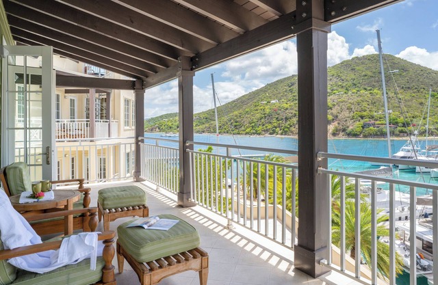 Spacious Island Room Near Hiking, Diving, and Secret Sandy Beaches | 2 Units