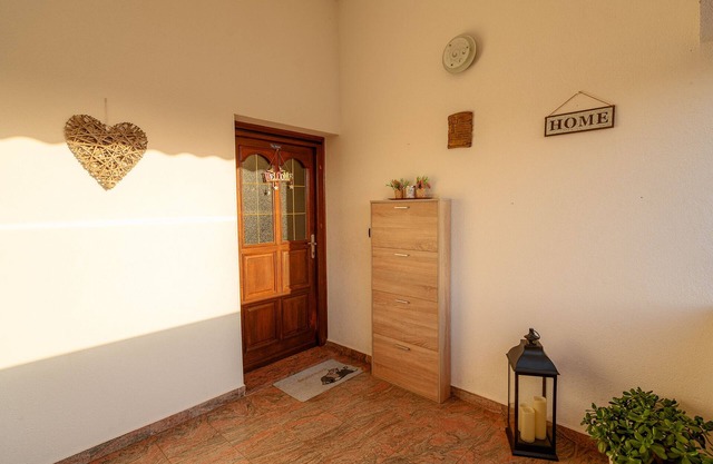 Spacious, modern apartment with two bedrooms