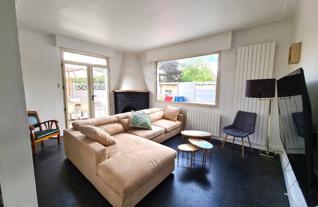 Spacious modern home convenient location close to Paris and Disneyland
