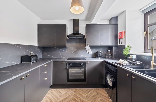 Spacious modern house in town center