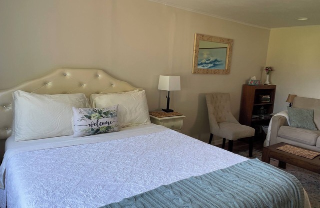 Spacious Peaceful Sweet Olive Cottage Studio In North Eugene