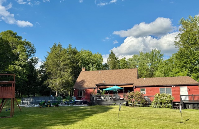 Spacious Residence Windham - XL Pool, Movie Room, Hot tub, 6 Bedrooms, Gardens