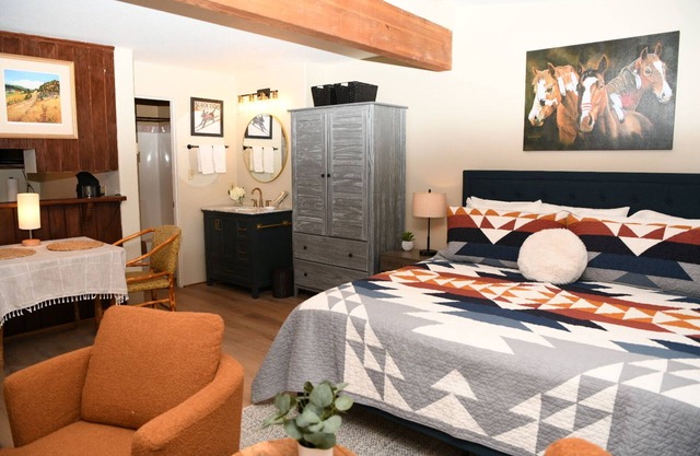 Spacious Studio Condo in the Heart of the Resort