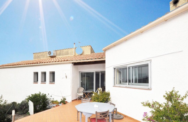 Spacious vacation home with private outdoor pool and panoramic views of the mountains and the sea.