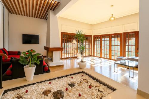 Spacious villa in Founty, beach side